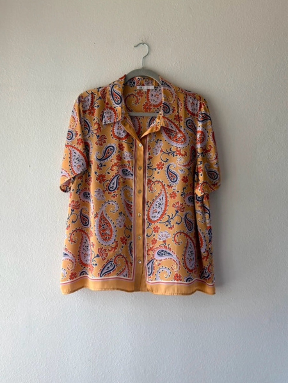 DR2 Yellow Paisley Short Sleeve Button-Up Blouse